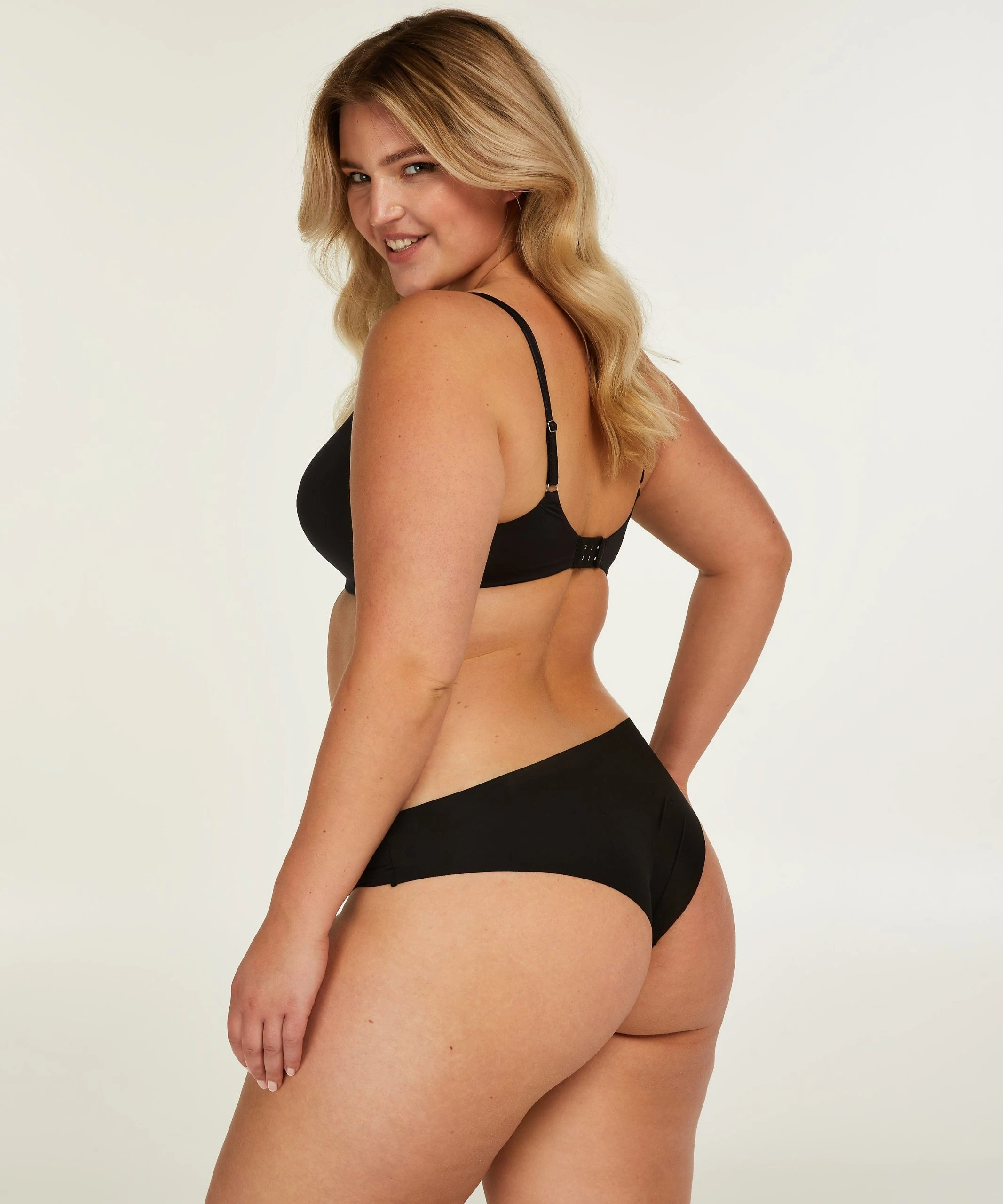 Vorgeformter BH Ohne Bügel Mona – Bild 7