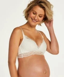 Vorgeformter, Bügelloser Still-BH Gracie